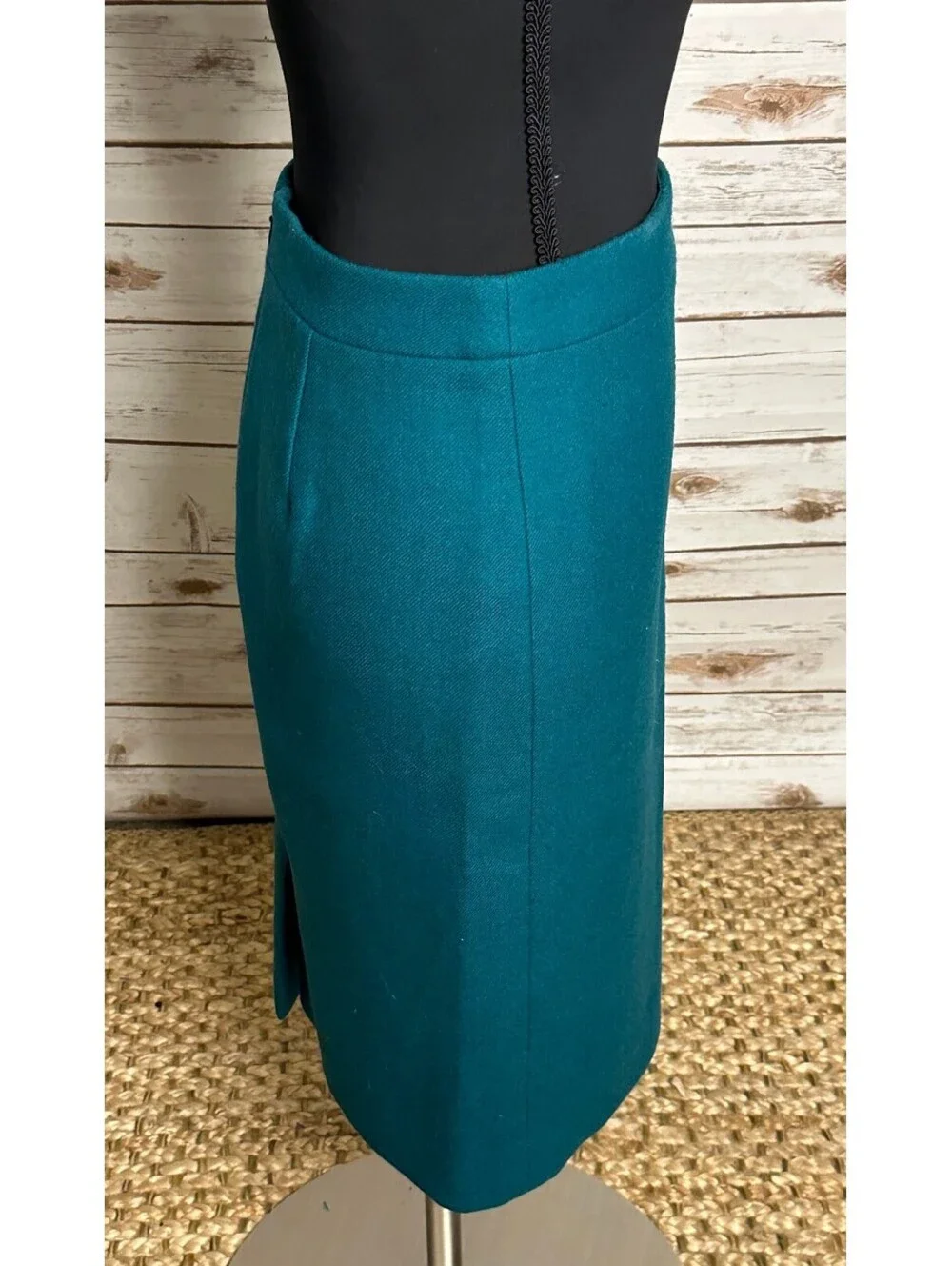 J.Crew No. 2 Pencil teal 100% wool pencil skirt Size 2 tailored office siren